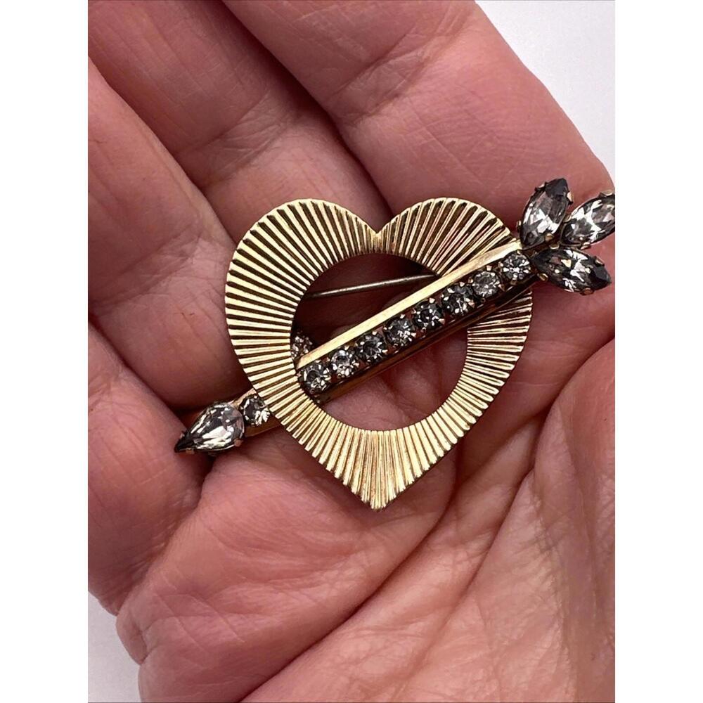 Vintage Van Dell Gold Filled Heart and Arrow Brooch Pin Clear / Gray Rhinestones